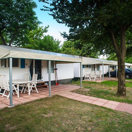 Villa Al Mare Camping - 4 Stelle Кавалино-Трепорти Екстериор снимка