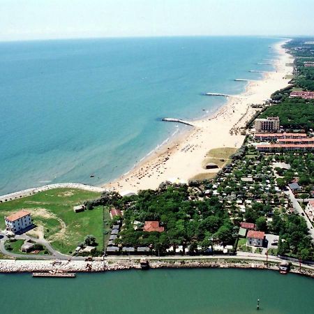 Villa Al Mare Camping - 4 Stelle Кавалино-Трепорти Екстериор снимка