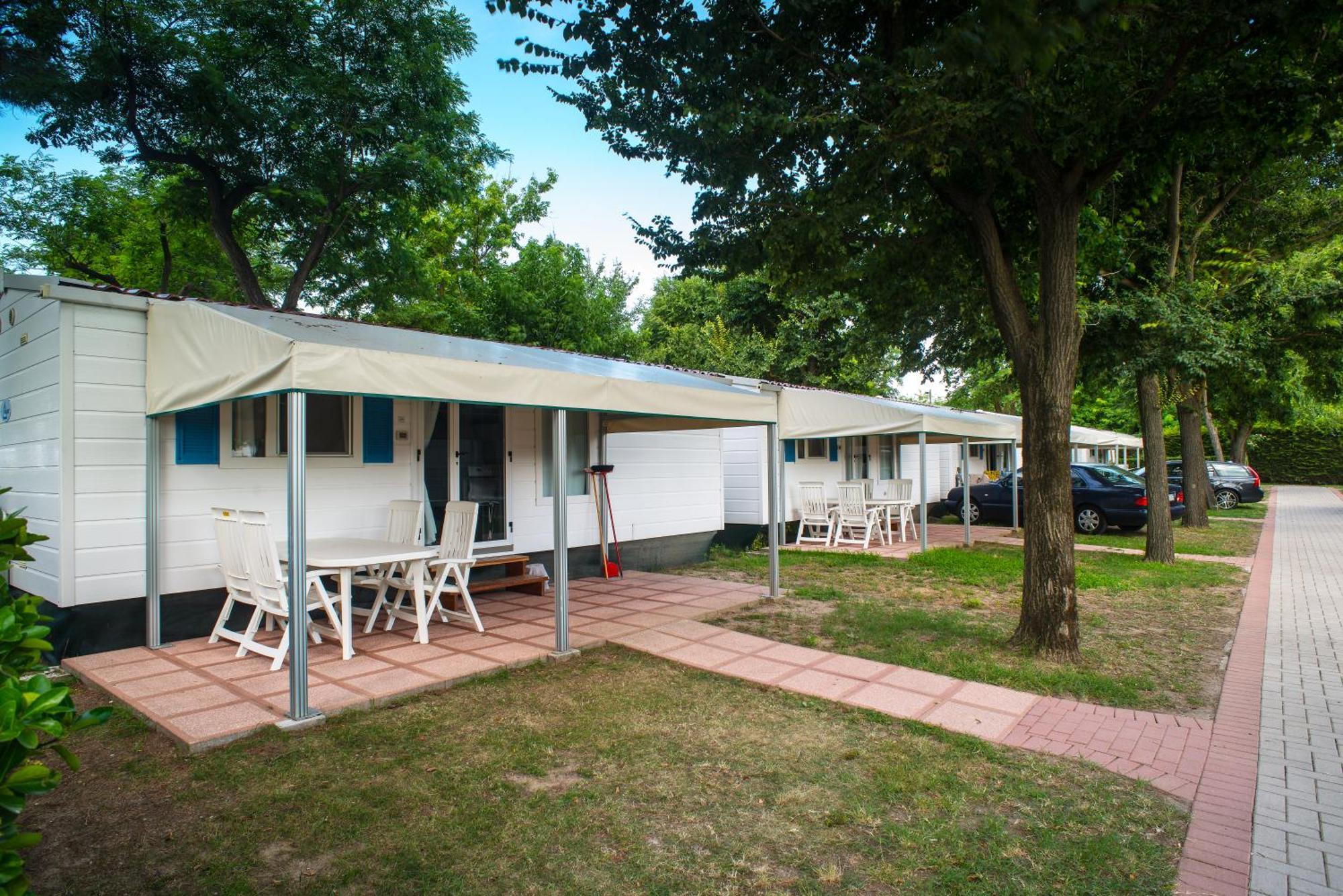 Villa Al Mare Camping - 4 Stelle Кавалино-Трепорти Екстериор снимка