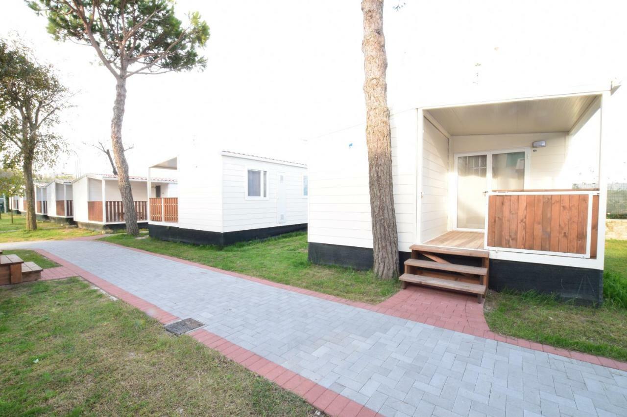 Villa Al Mare Camping - 4 Stelle Кавалино-Трепорти Екстериор снимка