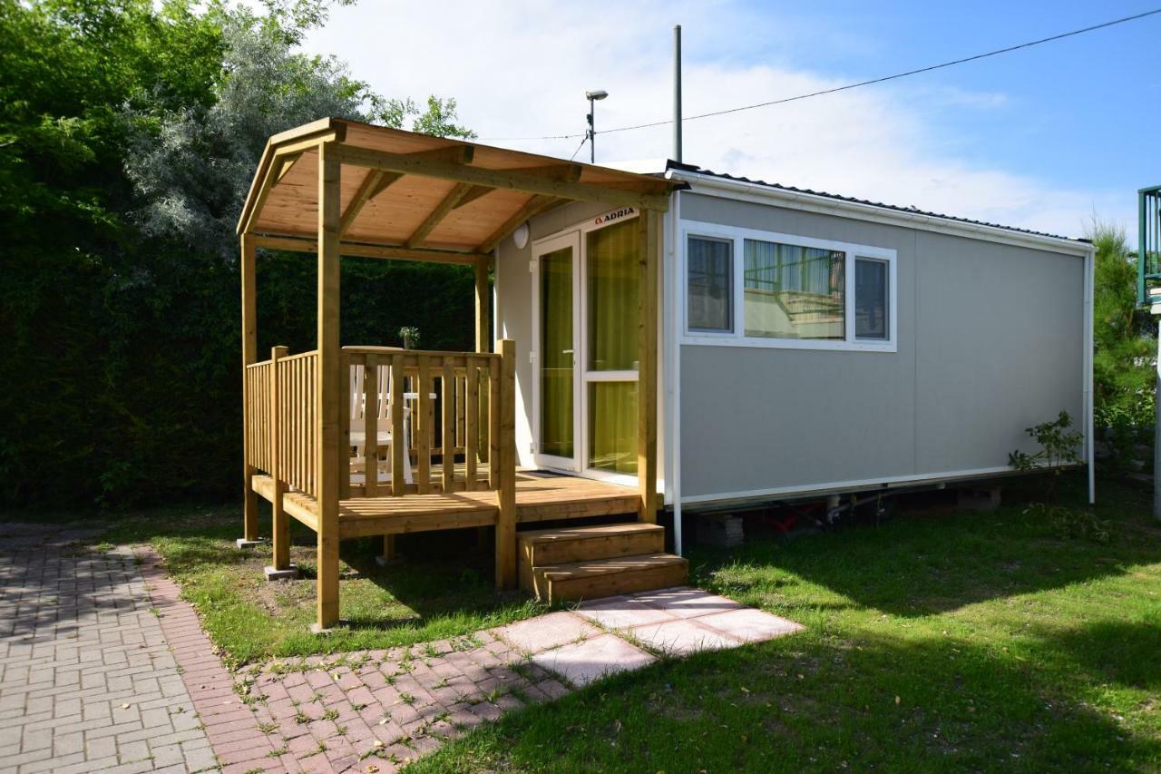 Villa Al Mare Camping - 4 Stelle Кавалино-Трепорти Екстериор снимка