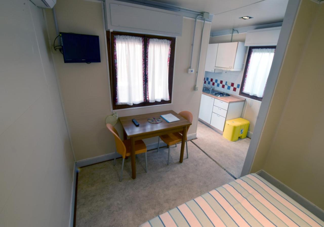 Villa Al Mare Camping - 4 Stelle Кавалино-Трепорти Екстериор снимка